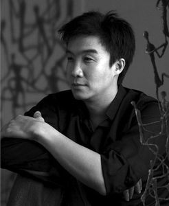 Designer:Kenneth  Cobonpue 