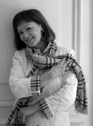 Designer:Mary  Douglas Drysdale 