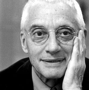 Designer:Alessandro   Mendini 