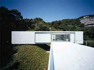 Plusn a Week end House in Japan