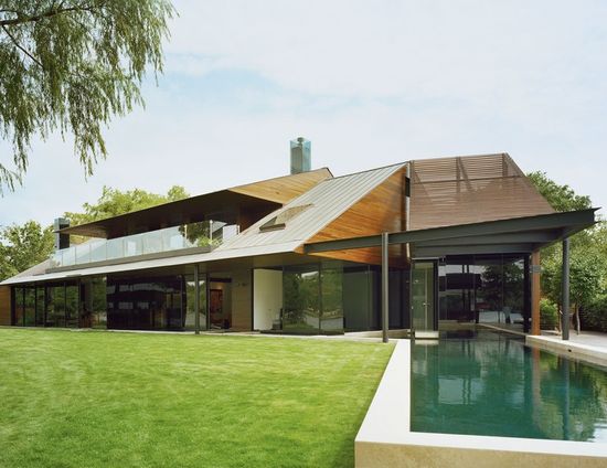 The Peninsula Residence on Lake Austin