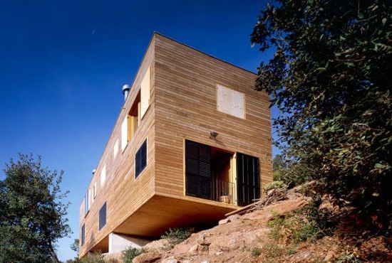 Sustainable House in Spain by H. Arquitectes