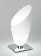 Calla Table