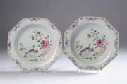 pair chinese plates