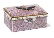 BOITE A PRISER ET SON COUVERCLE EN PORCELAINE