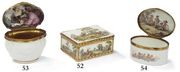 BOITE A PRISER ET SON COUVERCLE EN PORCELAINE