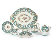 SERVICE A THE EN PORCELAINE DE SEVRES DU XVII