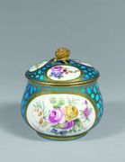 Vincennes porcelaine tendre