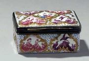 AN 18TH CENTURY SAINT-CLOUD SOFT-PASTE PORCELAIN SILVER-GILT MOUNTED SNUFF-BOX A