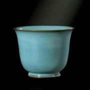  LOT 2508 

A MAGNIFICENT AND EXTREMELY RARE 'JUN' BLUE-GLAZED IMPERIA