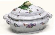  VOLKSTEDT TWO-HANDLED SHAPED OVAL TUREEN AND COVE