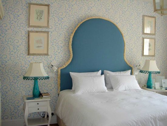 A Bedroom in Blue For a Vacation by the Sea