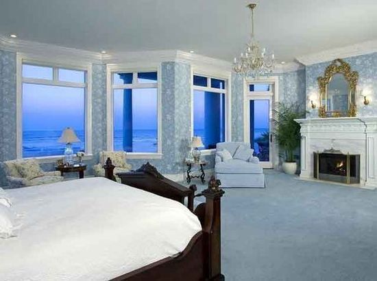 A bedroom in a Florida mansion