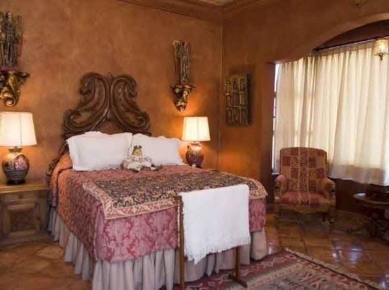 A colonial style bedroom