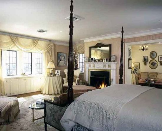 A  bedroom in  New Canaan