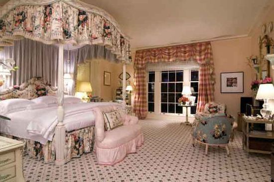 A very feminine bedroom