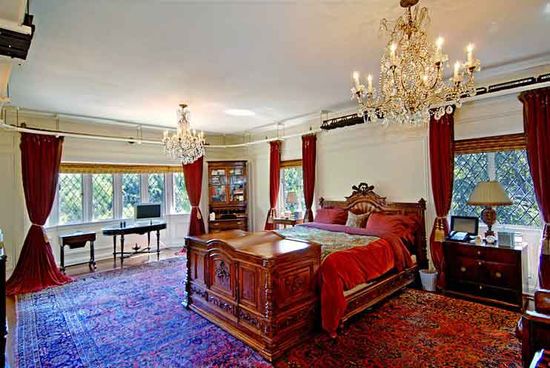 Bedroom of the Stars, Belair