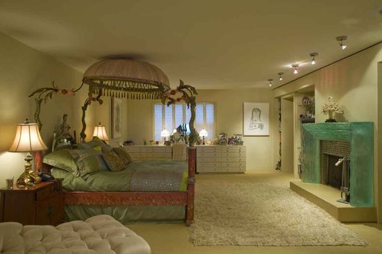 Jane Fonda's Bed Room in an Atlanta Loft