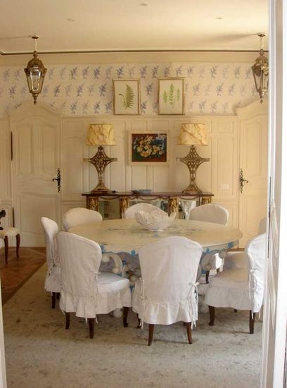 A Chic Dining Room